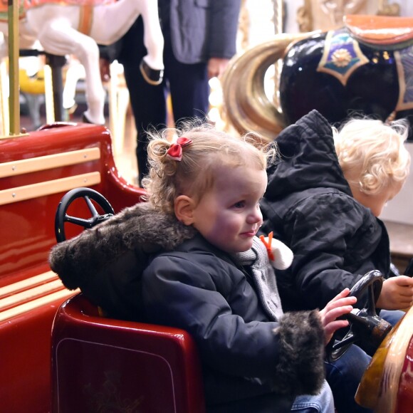 Semi-exclusif - La princesse Gabriella et son frère le prince Jacques pendant l'inauguration du Village de Noel à Monaco le 3 décembre 2016. Le Village de Noel est installé sur le quai Albert 1er du Port Hercule Les animations telles que manèges pour enfants, la patinoire ou la grande roue et les différents stands de souvenirs ou de nourritures seront ouverts du 2 décembre au 2 janvier 2017. © Bruno Bebert/Pool restreint Monaco/Bestimage Semi-exclusive