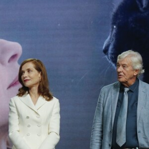 Alice Isaaz, Isabelle Huppert et Paul Verhoeven - Personnalités lors de l'hommage à Paul Verhoeven pendant la 16ème édition du Festival International du Film de Marrakech le 5 décembre 2016. © Philippe Doignon / Bestimage