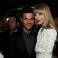 Taylor Lautner et  Taylor Swift lors des MTV Video Music Awards le 6 septembre 2012