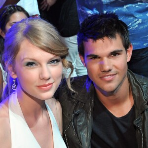 Taylor Swift et Taylor Lautner lors des Teen Choice Awards le 7 août 2011