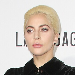 Lady Gaga lors d'un photocall au centre commercial Westfield à Londres, Royaume Uni, le 1er décembre 2016.