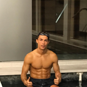 Cristiano Ronaldo en mode détente au Japon. Photo postée sur Instagram le 12 décembre 2016.
