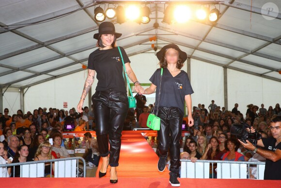 Exclusif - Alizée et sa fille Annily ont participé à la dernière journée de la 9ème édition de l'association 'La Marie Do' à Ajaccio en tant que marraine le 11 octobre 2015.