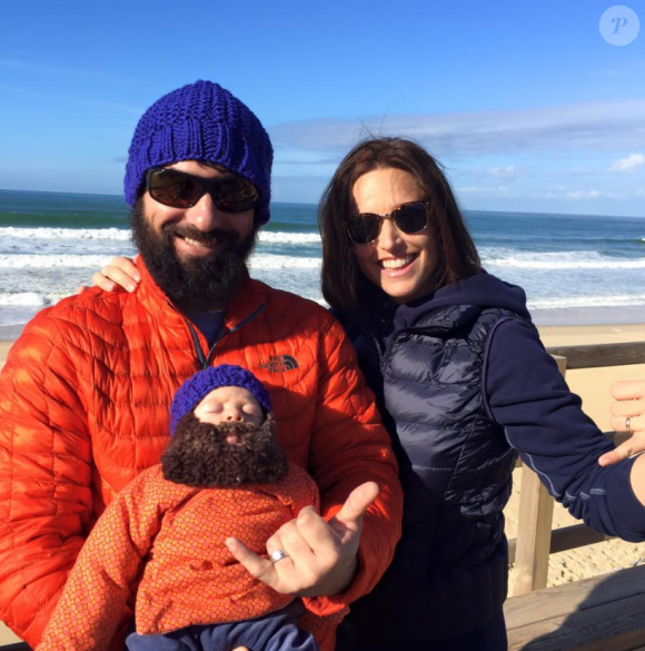 Bixente prend le grand air avec papa et maman, le 20 janvier 2016.