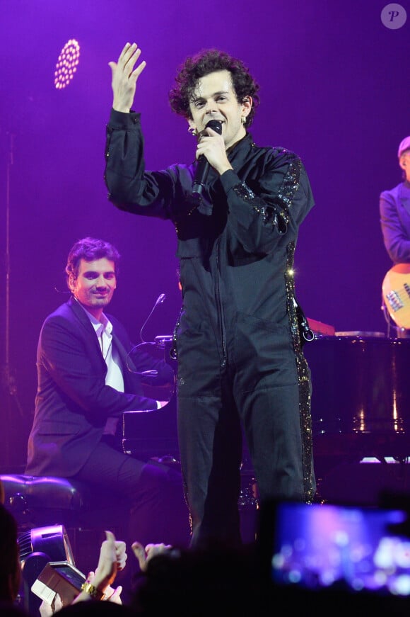 Michaël Gregorio fête ses 10 ans de carrière avec son spectacle "J'ai 10 ans!" à l'AccorHotel Arena à Paris, le 16 décembre 2016. © Coadic Guirec/Bestimage