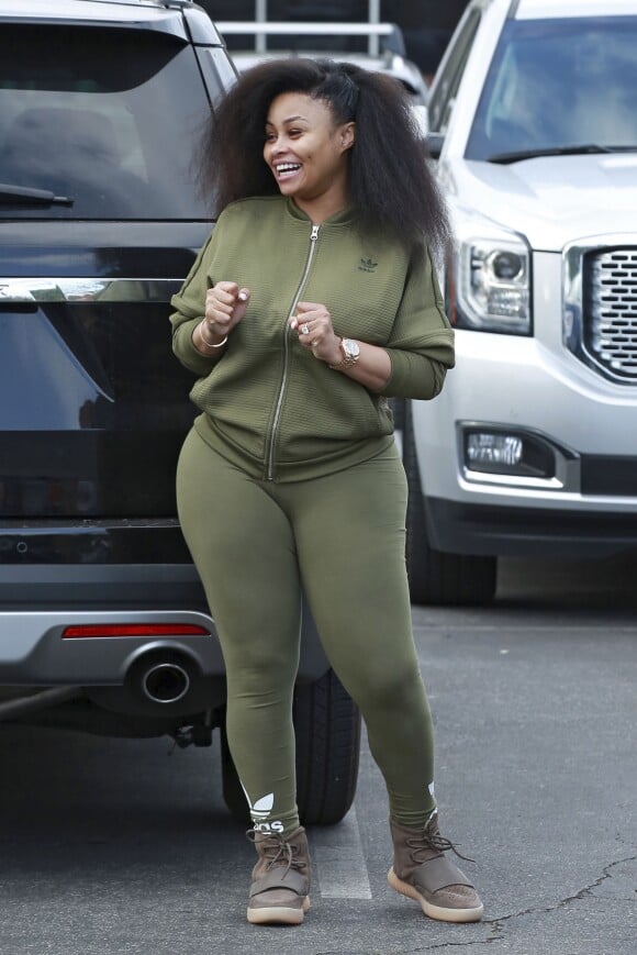 Blac Chyna emmène son fils King Cairo faire du bowling à Woodland Hills. Le 11 décembre 2016.