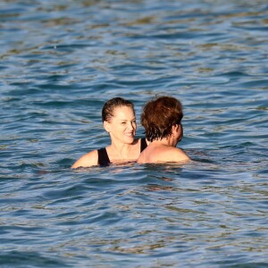 Exclusif - Sharon Stone et son nouveau compagnon Lonnie Cooper (un agent sportif) se baignent sur une plage de Saint-Barthélemy le 29 novembre 2016.