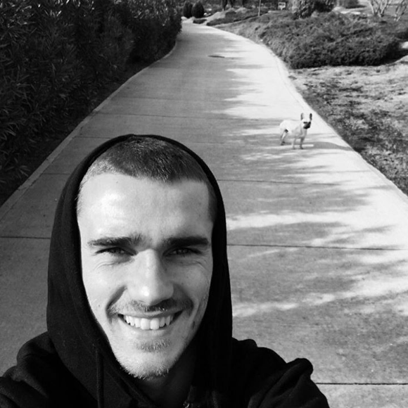 Antoine Griezmann pose sur Instagram.