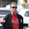 Arnold Schwarzenegger est allé déjeuner avec son garde du corps au Country Mart de Brentwood à Los Angeles, CA, USA le 27 novembre 2016.