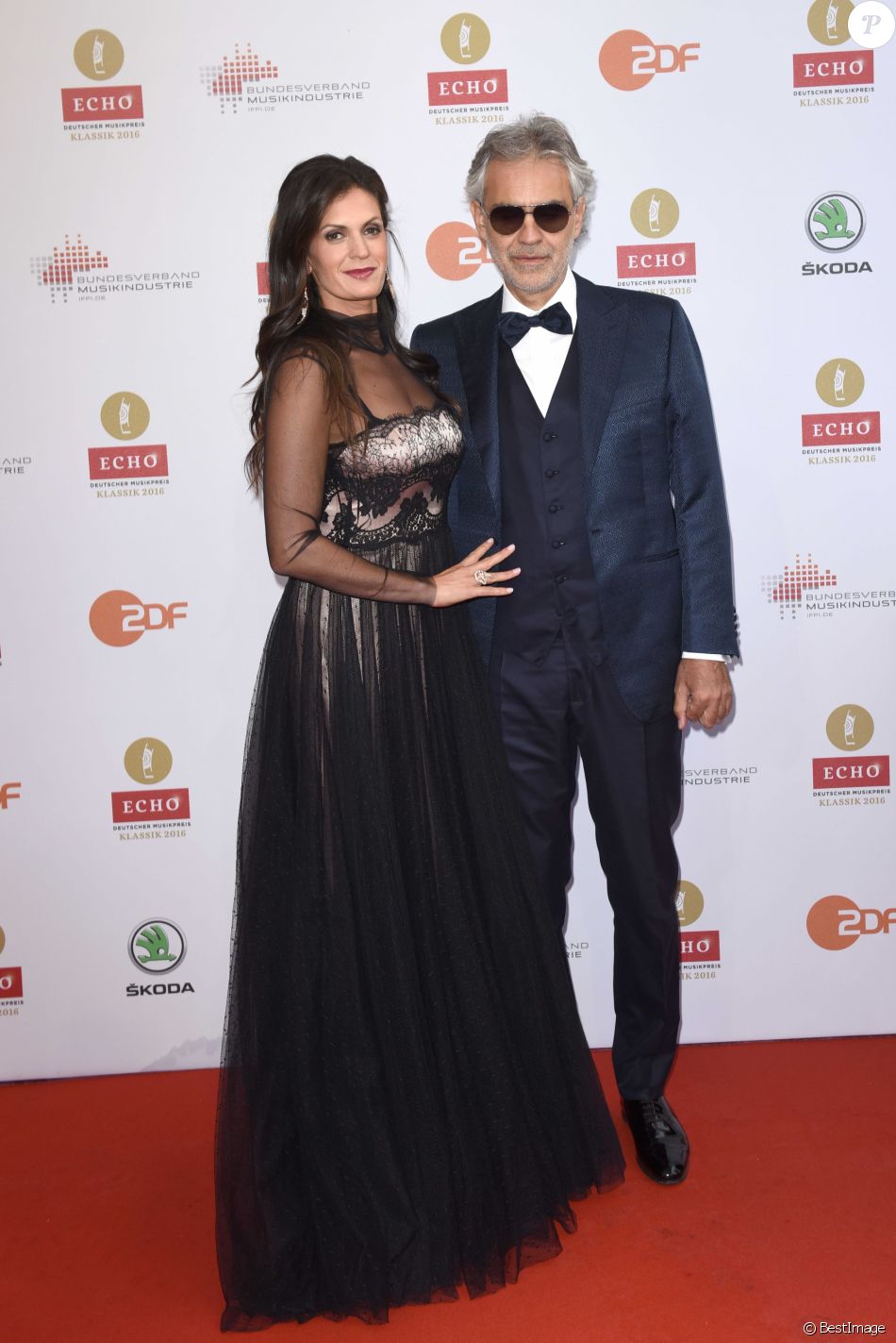 Qui Est La Femme De Andrea Bocelli Andrea Bocelli et sa femme Veronica Berti pour le 20ème anniversaire de  ECHO Klassik au Konzerthaus à Berlin. Le 9 octobre 2016 - Purepeople