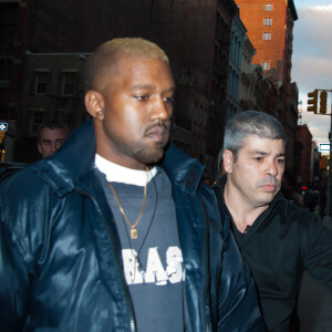 Première sortie de Kanye West depuis son hospitalisation (cheveux blond) est allé déjeuner avec Corey Gamble au restaurant The Mercer Kitchen à New York, le 12 décembre 2016