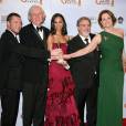 Sam Worthington, James Cameron, Zoe Saldana, Jon Landau et Sigourney Weaver - Press Room des Oscars en 2010