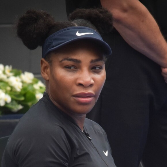 Serena Williams s'entraine à l'ASB Tennis Centre d'Auckland. Nouvelle-Zélande, le 30 décembre 2016.