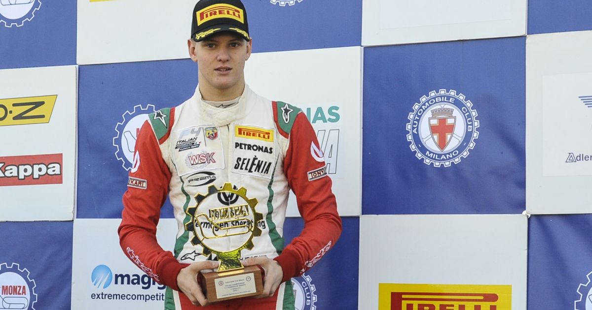Mick Schumacher, le fils de Michael Schumacher, a remporté le 30