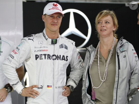 Michael Schumacher et sa manager Sabine Kehm lors du Grand Prix de Formule 1 du Brésil à Sao Paulo le 25 novembre 2012.