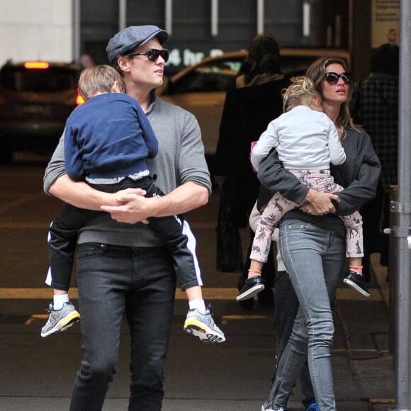 Gisele Bundchen, son mari Tom Brady et leurs enfants à New York, le 15 mai 2016