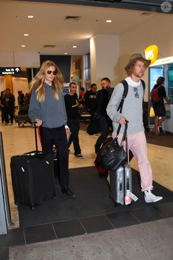 Victoria's Secret et son mari Nathaniel Hoho à Sydney, le 15 décembre 2016.