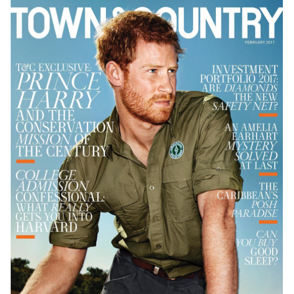 Le prince Harry en couverture du numéro de février 2017 de Town & Country, illustré par des photos de sa mission au Malawi à l'été 2016, où il a participé au déplacement de plus de 200 éléphants entre deux réserves pour contribuer à la survie de l'espèce.