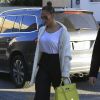 Jennifer Lopez fait du shopping à Los Angeles, le 28 décembre 2016.