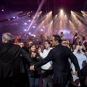 Exclusif - Pierre Lemarchal, Nikos Aliagas, Karine Ferri, Mickaël Landreau lors de la soirée hommage Grégory Lemarchal : Dix ans après, l'histoire continue, le 7 janvier 2017 au Zénith de Paris et sur TF1 (réalisation DMLS TV), au profit de la construction d'une maison d'accueil pour les patients atteints de la mucoviscidose. © Cyril Moreau/Bestimage