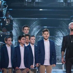 Exclusif - M. Pokora et les New Poppys lors de la soirée hommage Grégory Lemarchal : Dix ans après, l'histoire continue, le 7 janvier 2017 au Zénith de Paris et sur TF1 (réalisation DMLS TV), au profit de la construction d'une maison d'accueil pour les patients atteints de la mucoviscidose. © Cyril Moreau/Bestimage