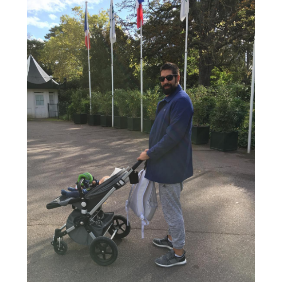 Nikola Karabatic pose avec son fils Alek sur Instagram.