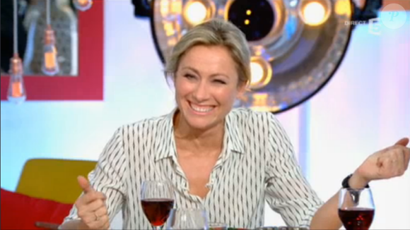 Anne-Sophie Lapix dans "C à vous" le 11 janvier 2017 sur France 5.