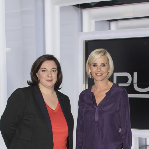 Exclusif - Emmanuelle Cosse, invitée de Laurence Ferrari sur le plateau de l'émission politique "Punchline" sur C8 à Paris. Le 15 janvier 2017 © Pierre Perusseau / Bestimage