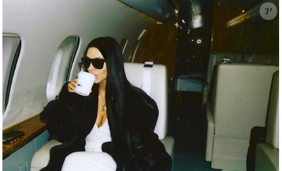 Kim Kardashian en voyage à Dubaï. Photo publiée sur Instagram le 17 janvier 2017.