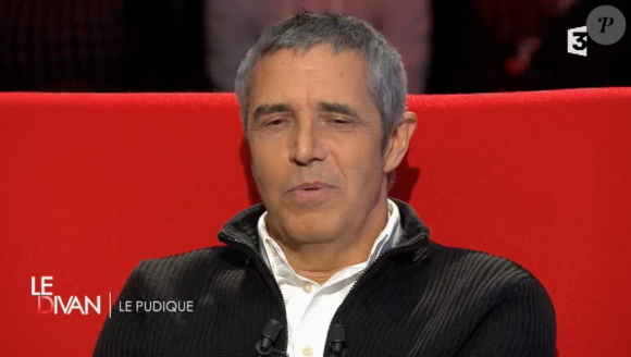 Julien Clerc et Carla Bruni évoquent leur amitié dans "Le Divan de Marc-Olivier Fogiel", sur France 3. Le 17 janvier 2016.
