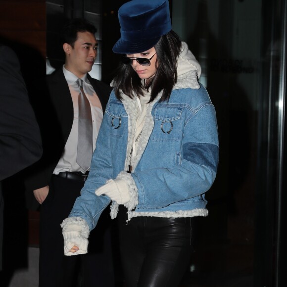 Kendall Jenner et son amie Hailey Baldwin se promènent à New York le 15 janvier 2017