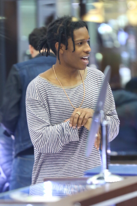 Kendall Jenner et A$AP Rocky en pleine séance de shopping à New York le 17 janvier 2017