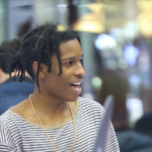 Kendall Jenner et A$AP Rocky en pleine séance de shopping à New York le 17 janvier 2017
