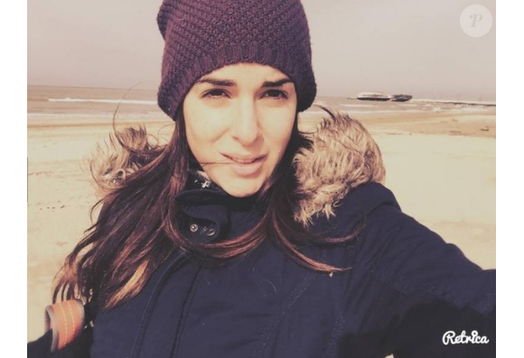 Gessica Notaro a été agressée à l'acide par son ex-petit ami, Edson Tavares, dans la soirée du 10 janvier 2017. Miss Romagne et finaliste de Miss Italie en 2007, dresseuse d'otaries et qui préparait la sortie de son premier album (photo issue de sa page artiste Facebook), elle est déjà contente de pouvoir encore voir et n'a malgré tout pas perdu sa bonne humeur, assure sa maman...