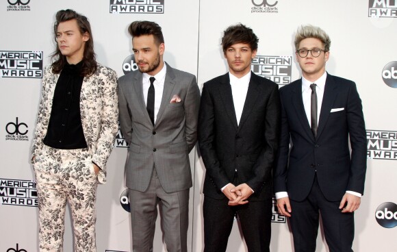 Harry Styles, Liam Payne, Louis Tomlinson, Niall Horan du groupe One Direction à La 43ème cérémonie annuelle des "American Music Awards" à Los Angeles, le 22 novembre 2015.