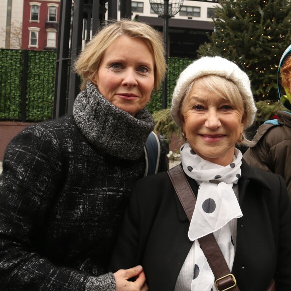 Cynthia Nixon et Helen Mirren lors de la manifestation anti-Trump à New York le 21 janvier 2017.