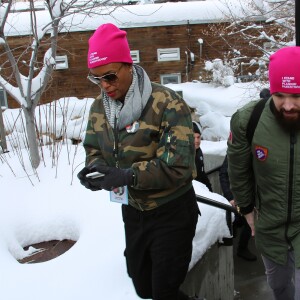 Aisha Tyler - Les célébrités participent à la ‘marche des femmes' contre Trump lors du Festival du Film Sundance à Park City en Utah, le 21 janvier 2017  Celebrities attending Sundance join other protestors marching for women's rights in Park City, Utah on January 21, 2017. The march was part of a worldwide protest with participants taking part from all seven continents.21/01/2017 - Park City