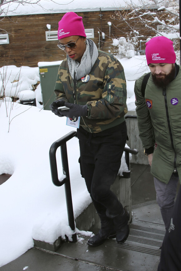 Aisha Tyler - Les célébrités participent à la 'marche des femmes' contre Trump lors du Festival du Film Sundance à Park City en Utah, le 21 janvier 2017
