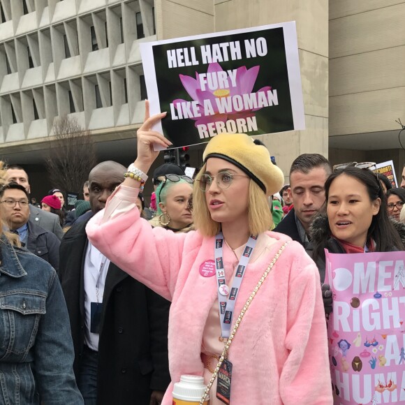 Katy Perry lors de la ‘marche des femmes' contre Trump à Washington, le 21 janvier 2017