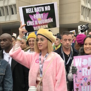 Katy Perry lors de la ‘marche des femmes' contre Trump à Washington, le 21 janvier 2017