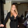 Mariah Carey arrive avec son danseur Brian Tanaka à une réception de mariage à l'hôtel Landmark à Londres le 15 janvier 2017