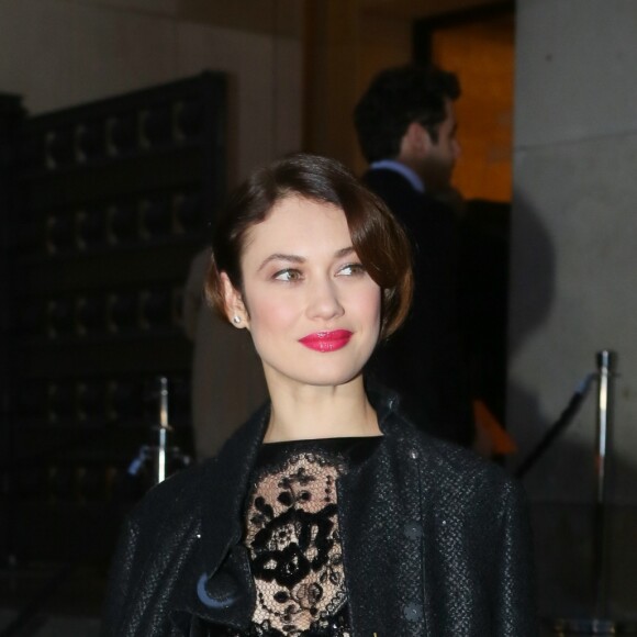 Olga Kurylenko - People arrivant au défilé de mode Haute-Couture printemps-été 2017 "Giorgio Armani Privé" au Palais de Chaillot à Paris le 24 janvier 2017.