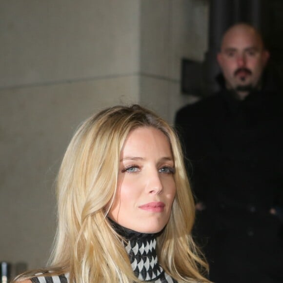 Annabelle Wallis - People arrivant au défilé de mode Haute-Couture printemps-été 2017 "Giorgio Armani Privé" au Palais de Chaillot à Paris le 24 janvier 2017.