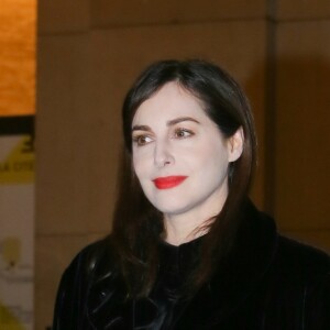 Amira Casar - People arrivant au défilé de mode Haute-Couture printemps-été 2017 "Giorgio Armani Privé" au Palais de Chaillot à Paris le 24 janvier 2017.