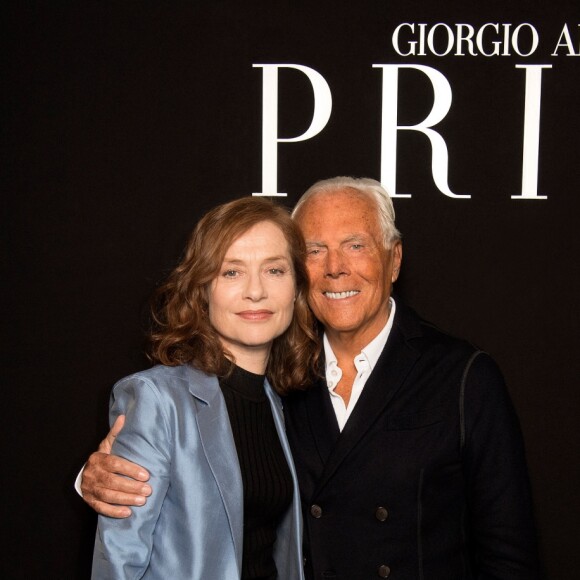 Isabelle Huppert, Giorgio Armani - People en backstage du défilé de mode Haute-Couture printemps-été 2017 "Giorgio Armani Privé" au Palais de Chaillot à Paris le 24 janvier 2017.