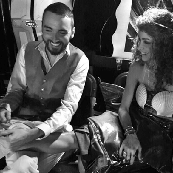 Jenifer et Christophe Williem dans les coulisses du show des Enfoires, "2017 : Mission Enfoirés". Janvier 2017.