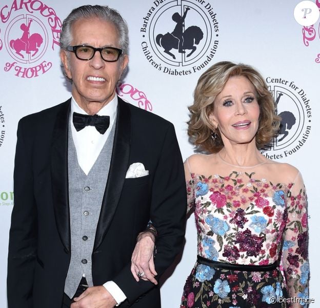 Jane Fonda et son compagnon Richard Perry à la soirée caritative "Carousel of Hope 2016" à l'hôtel Beverly Hilton à Los Angeles, le 8 octobre 2016.