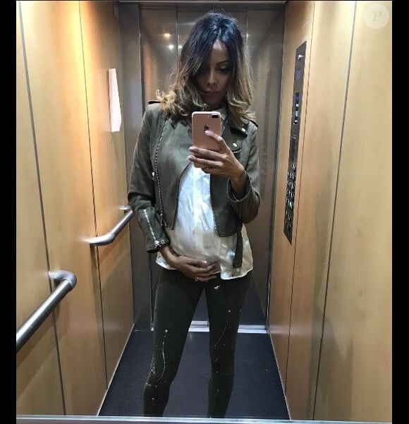 Nehuda fière de son baby bump sur Instagram, janvier 2017