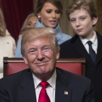 Donald Trump défend son fils Barron, moqué : "Ce n'est pas facile pour lui"
