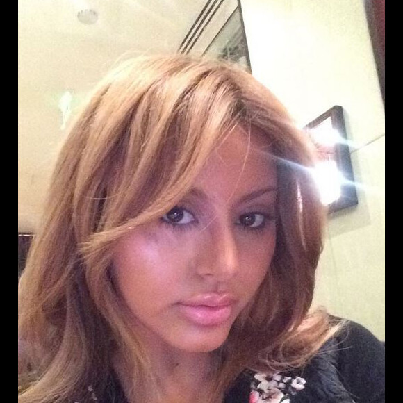 Zahia en mode selfie sur Instagram, décembre 2016